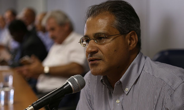 Bolsonaro recria Ministério do Trabalho, para ‘inglês ver’
