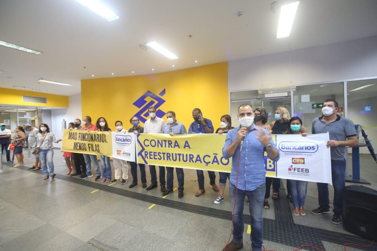 Vereador Augusto Vasconcelos critica desmonte do Banco do Brasil