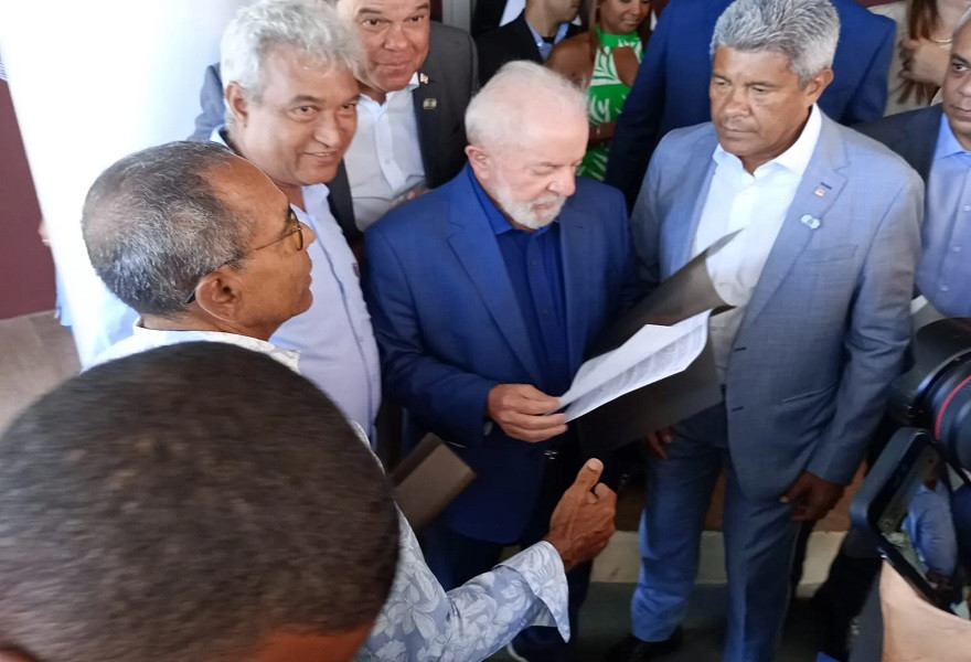 Metalúrgicos entregam carta a Lula e Jerônimo "pedindo socorro" para Caraíba 