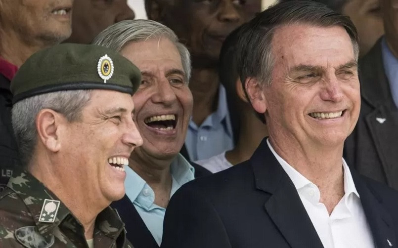 Jair Bolsonaro e militares do seu governo são alvos de operação da PF