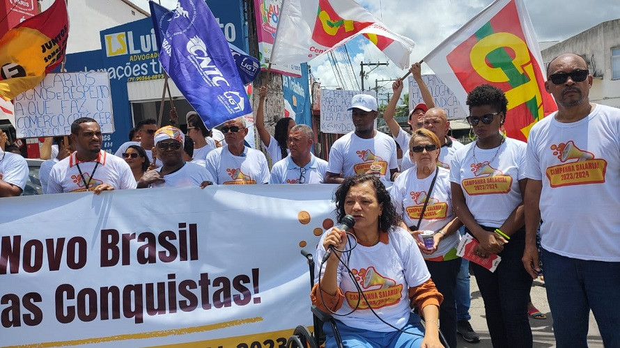 Rosa prestigia campanha dos comerciários de Lauro de Freitas