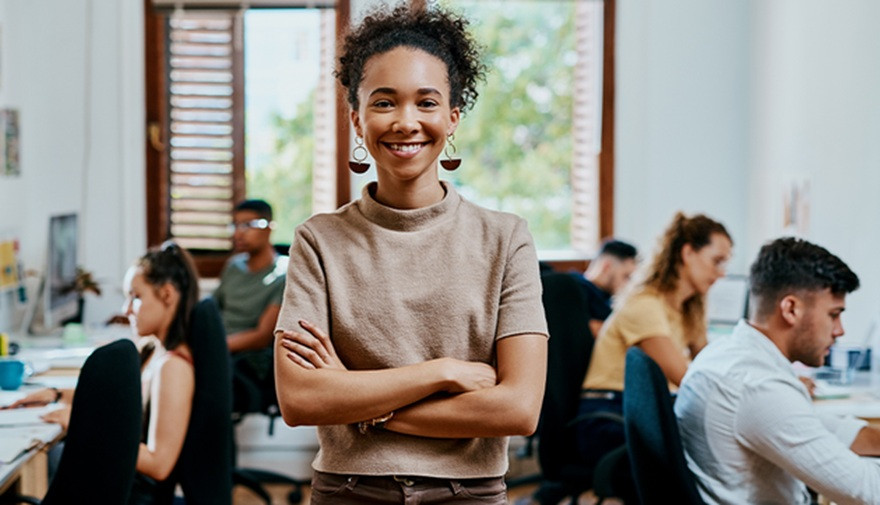 Juventude brasileira pressiona e apoia fim da escala 6×1