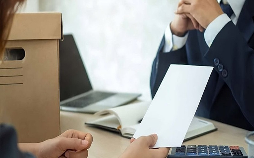 Pedidos de demissão batem recorde por baixos salários e trabalho precário