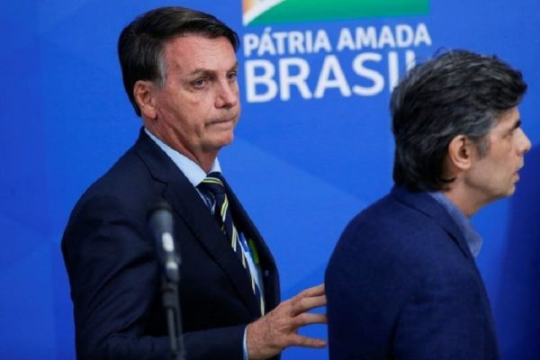 Troca de ministro põe em risco saúde da população, dizem congressistas