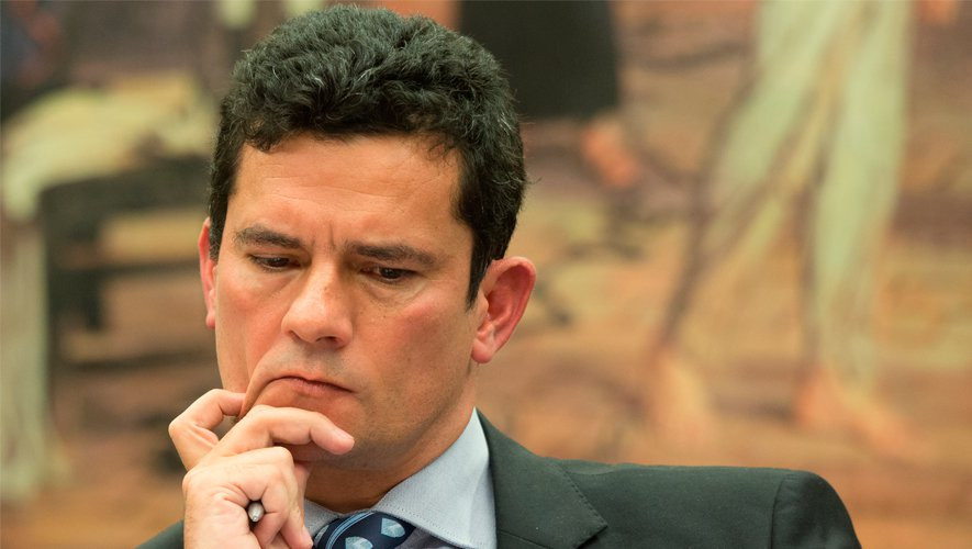 Moro teria dito que não rasgaria sua biografia para ficar no governo