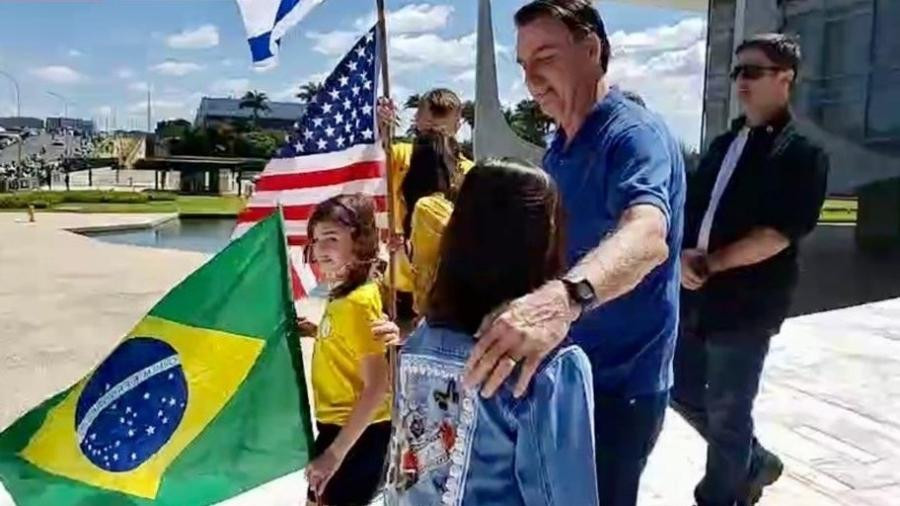 Agressões de Bolsonaro e de bolsonaristas geram amplo repúdio