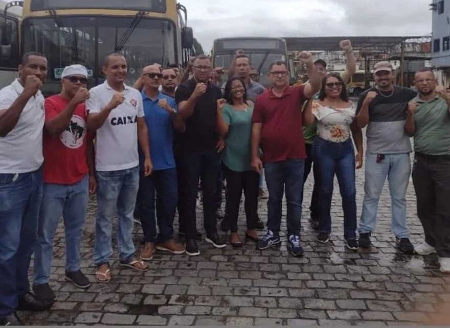 Hélio Ferreira exalta força dos rodoviários no protesto de 24 horas 