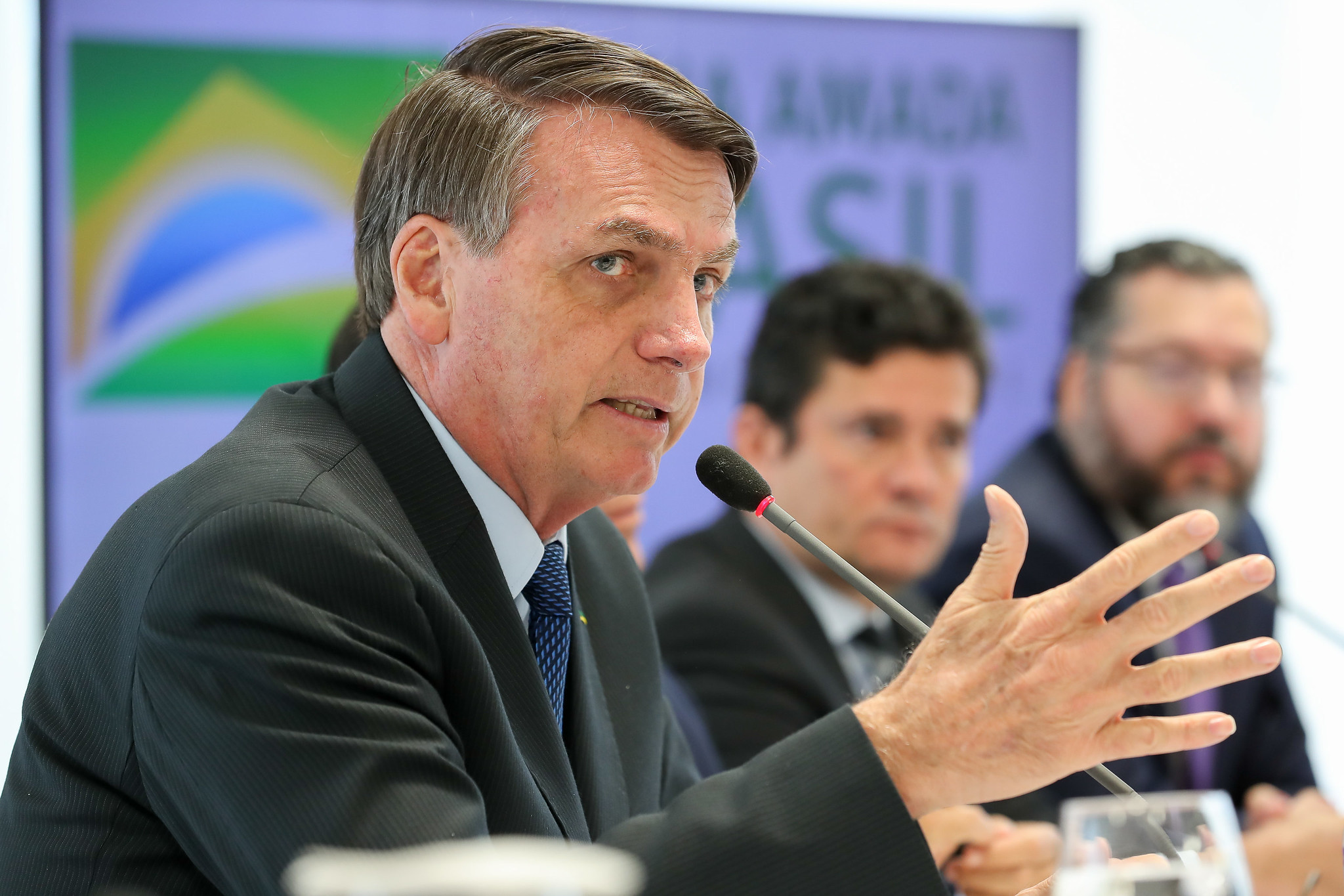 Advocacia-Geral confirma que Bolsonaro ameaçou interferir na PF