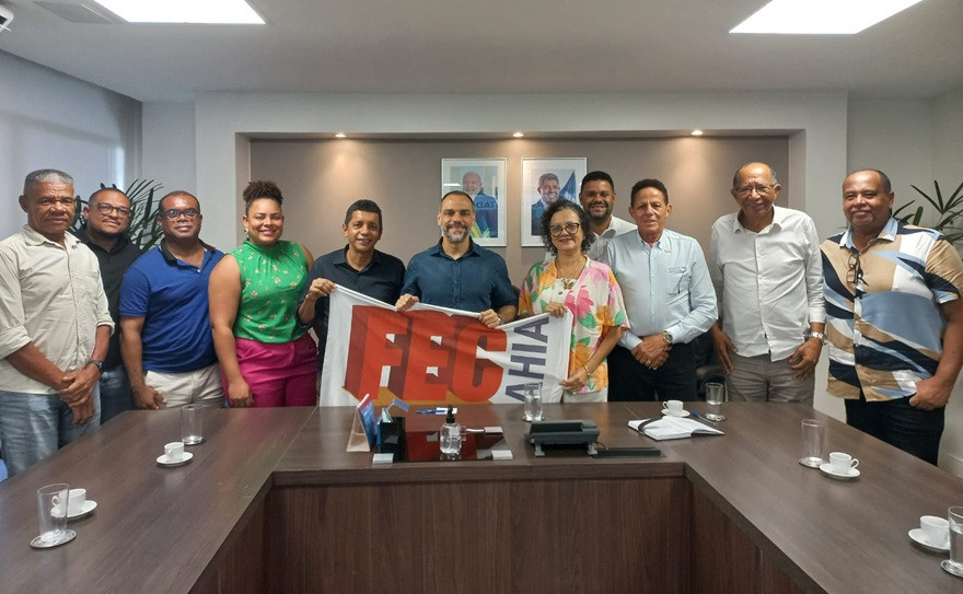 FEC e comerciários se reúnem com secretário Augusto Vasconcelos