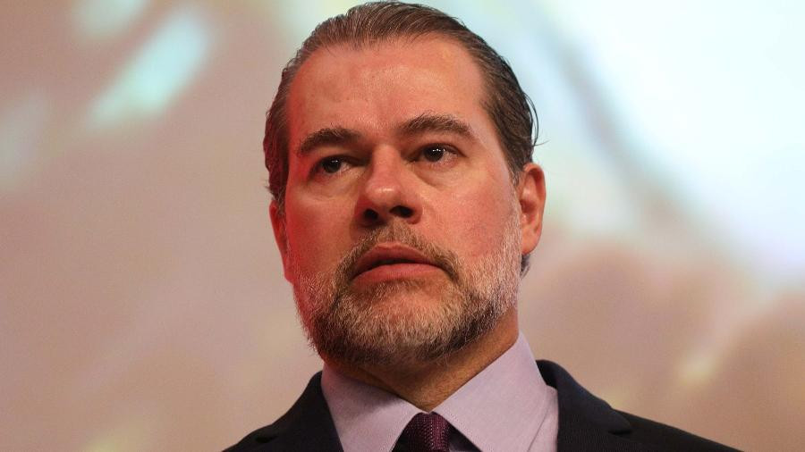 Centrais Sindicais e Dias Toffoli, presidente do STF, afirmam em videoconferência que o país está sem perspectivas