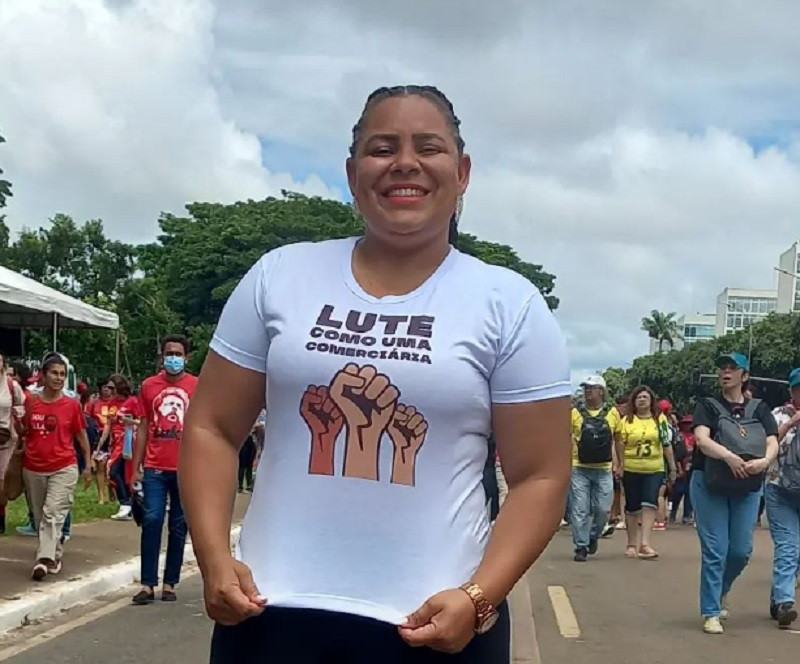 Amanda Santos solta o verbo como presidenta dos Comerciários de Itabuna
