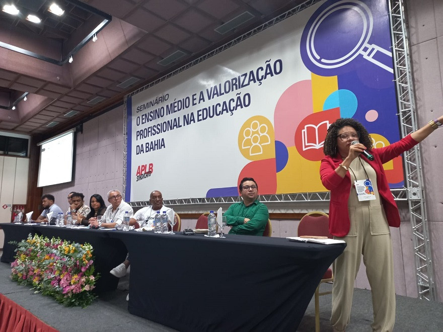 APLB debate Novo Ensino Médio e a valorização dos profissionais da Educação