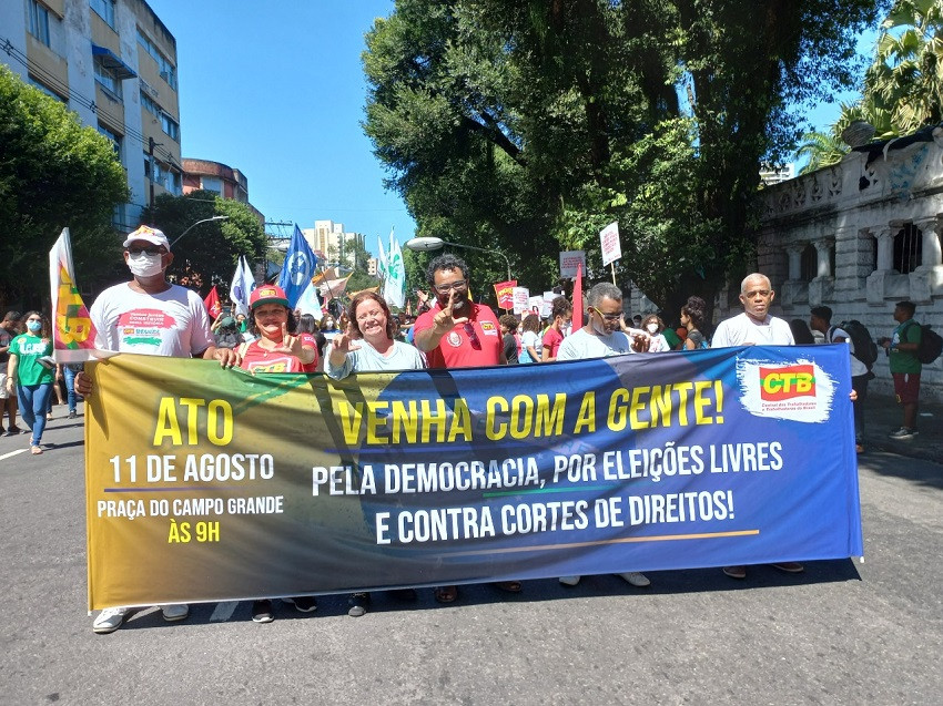 Presidenta da CTB Bahia destaca mobilizações pela democracia na Bahia