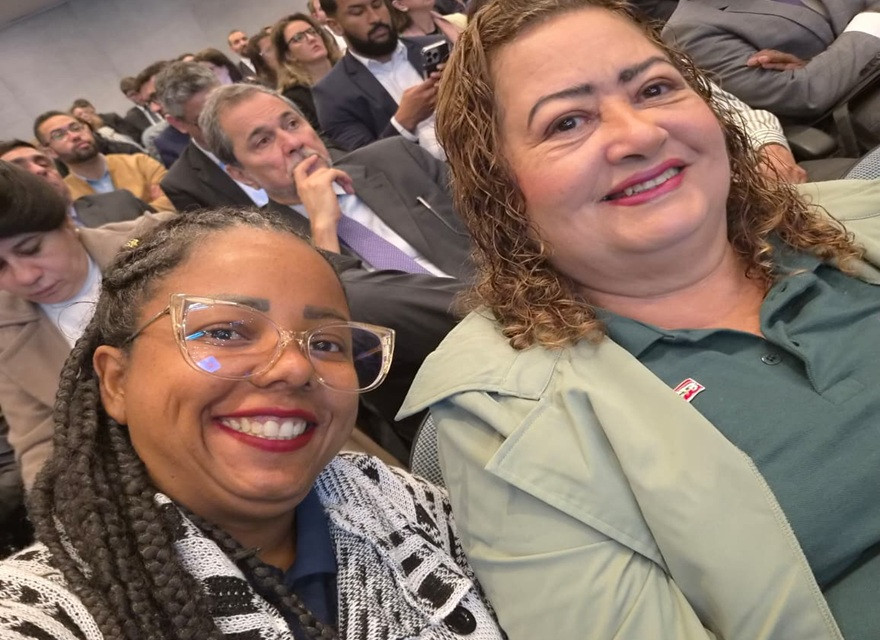 Dirigentes da CTB Bahia participam de congresso internacional  