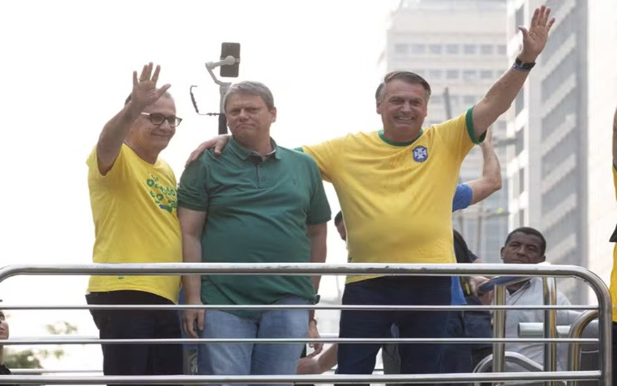 Papelão: governador de SP assume defesa de golpistas e ajuda organizar ato