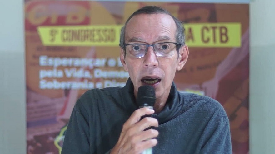 Emanoel Souza lança livro sobre luta dos bancários na Caixa, nesta terça-feira (23)