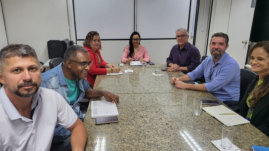 Sindsaúde consegue avanços para categoria em reunião com o governo