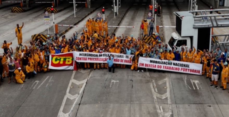 CTB navega com portuários e reforça greve nacional da categoria