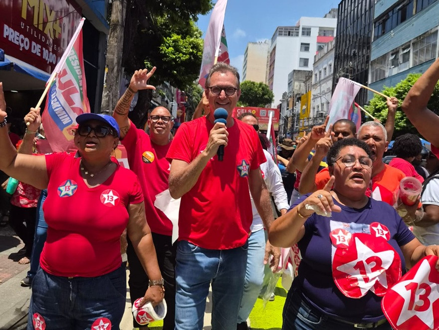 CTB e sindicatos ocupam Avenida Sete pela reeleição de Lula