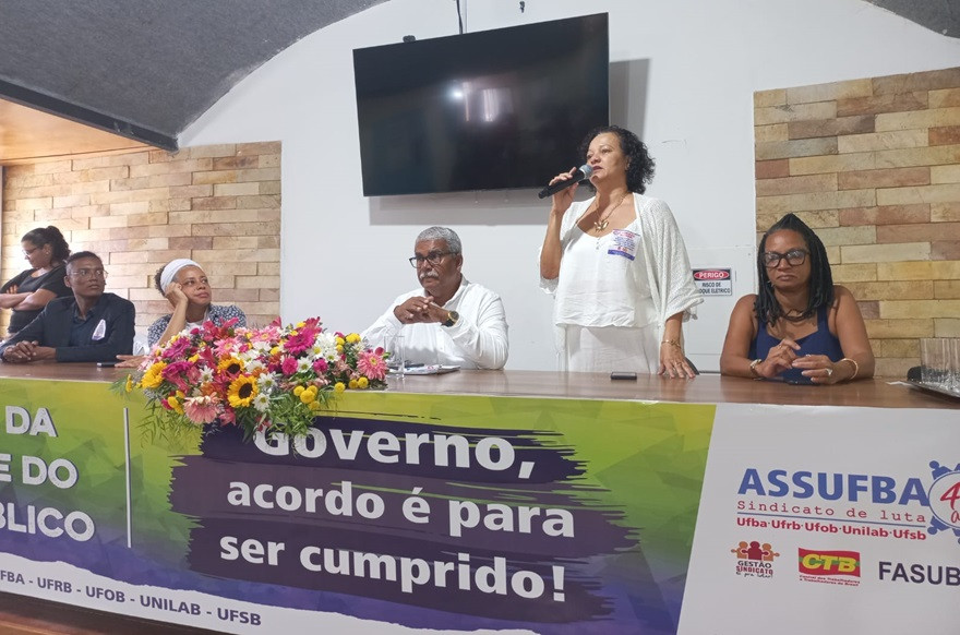 Assufba faz assembleia pelo Dia do Servidor e CTB reafirma compromisso