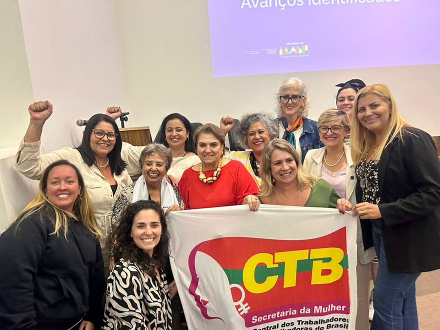 Déborah Irineu destaca avanços e desafios da Lei da Igualdade Salarial