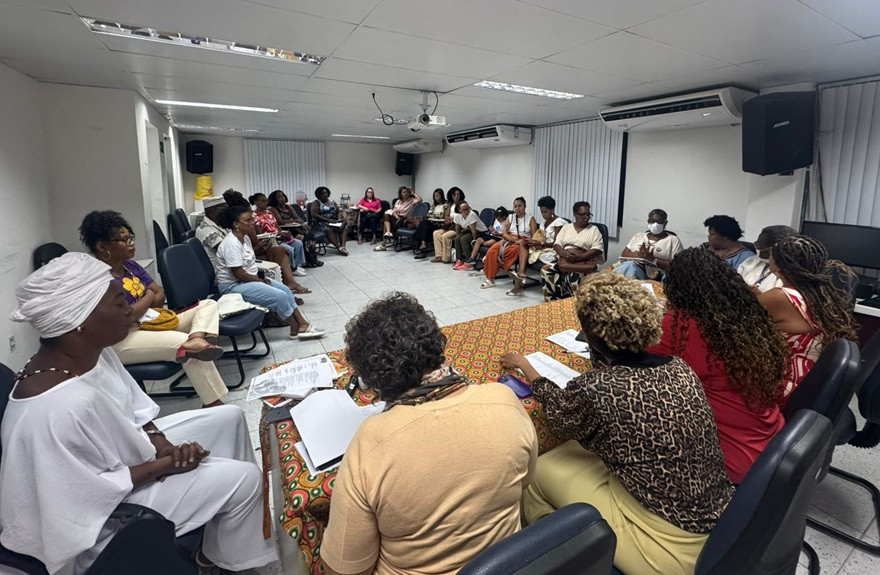 CTB debate apoio do governo à delegação baiana para Marcha das Mulheres Negras