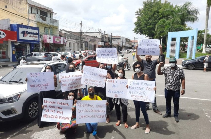 CTB apoia aula na rua de professores contra absurdos em Mata de São João