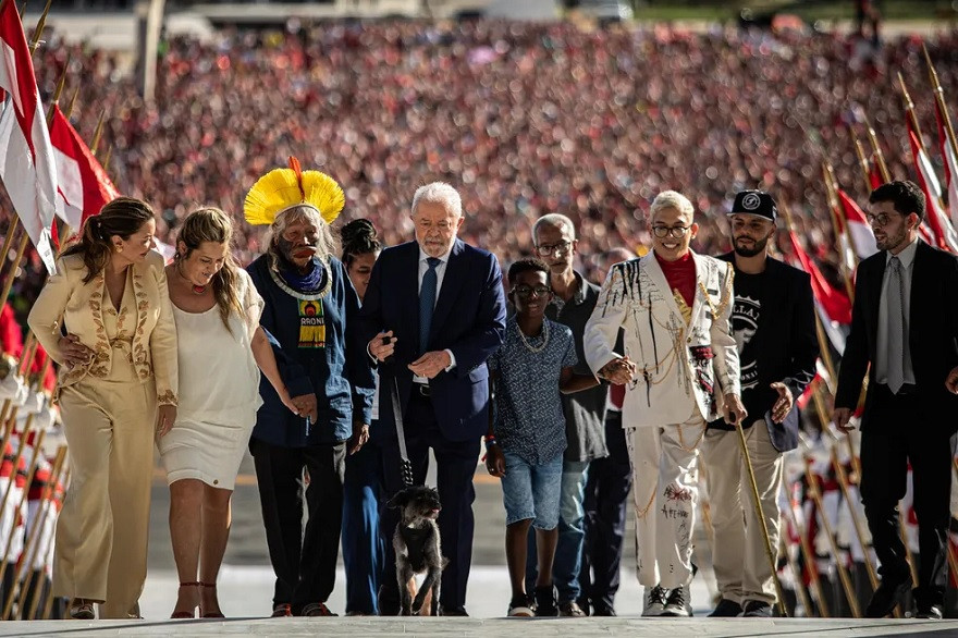 Em 100 dias, Lula aumentou investimentos sociais em R$ 112,1 bilhões