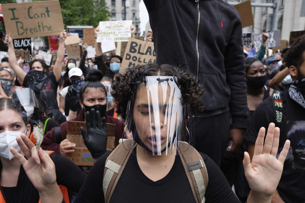 Protestos contra o racismo voltam a tomar as ruas dos EUA pelo oitavo dia
