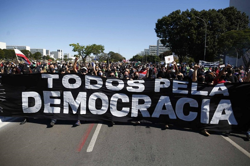 Centrais e movimentos sociais preparam novos atos pela democracia