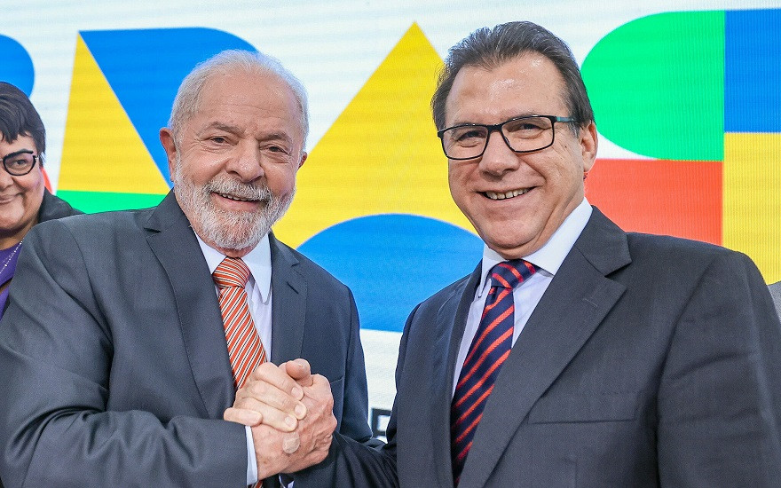 Efeito Lula: 1,1 milhão de empregos formais e salários 3,9% maiores no Brasil