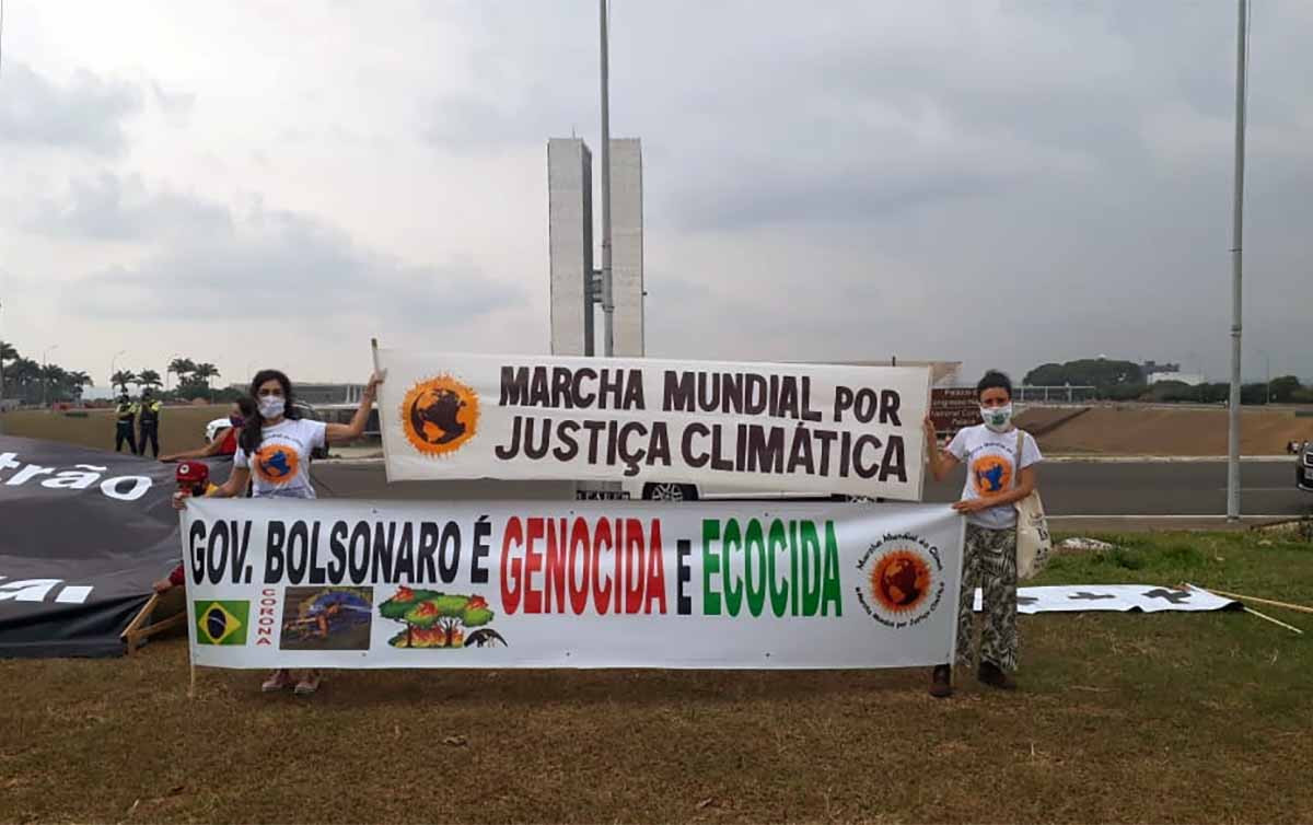 Mobilização contra Bolsonaro ocupa redes sociais e tem protestos em 19 países