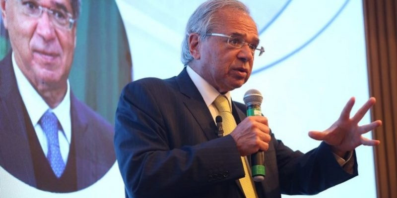 Paulo Guedes assume corrupção do governo: “Nós roubamos menos”