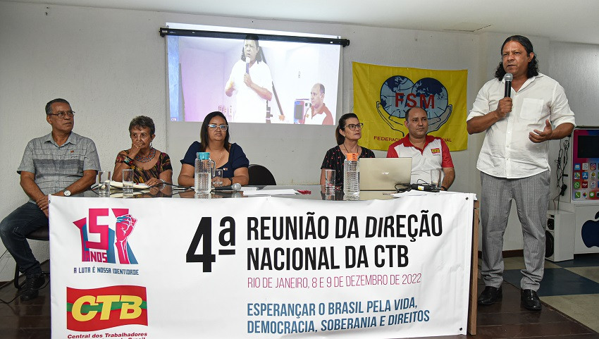 ‘Não demos procuração para ninguém dizer que não queremos mudar reforma trabalhista’ diz Adilson Araújo em aniversário da CTB