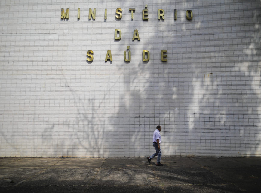 Ministério da Saúde diz que distribuirá 258,4 milhões de doses de vacina